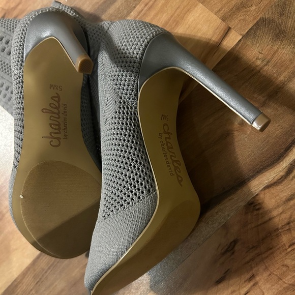 Rebellious Knit Peep Toe Bootie | Grey | 5.5 - Picture 2 of 4